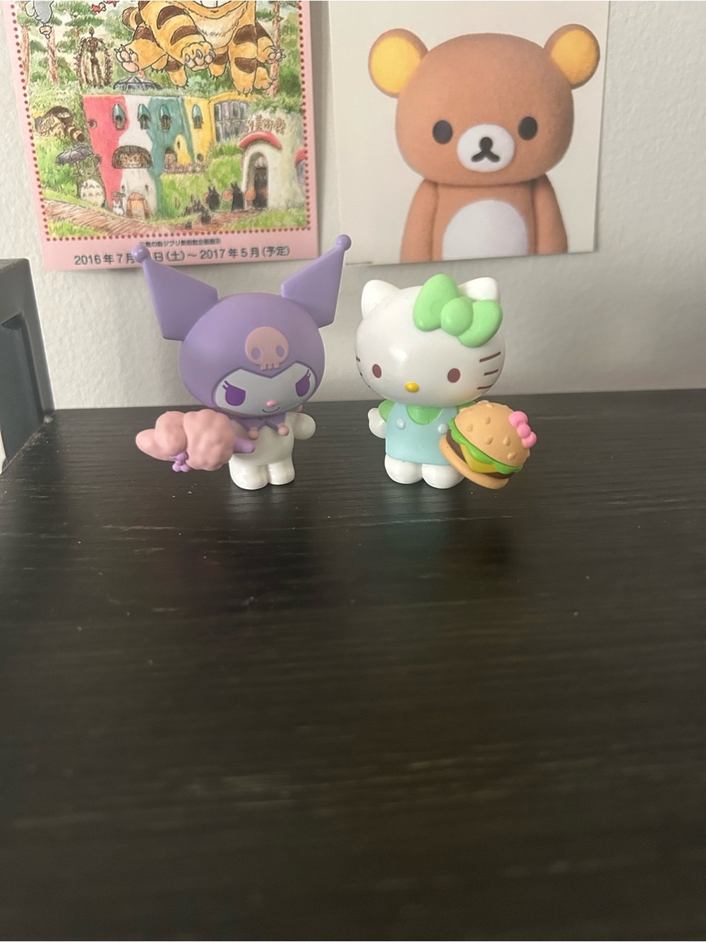 Hello Kitty White Figure with Green Bow and Burger - Sanrio Mini Toy